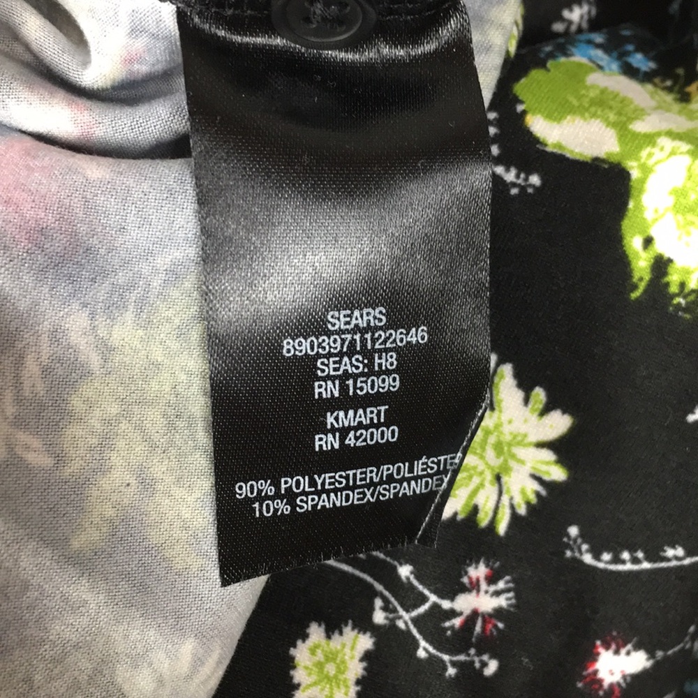 Emma Black Floral Blouse - Picture 6 of 7